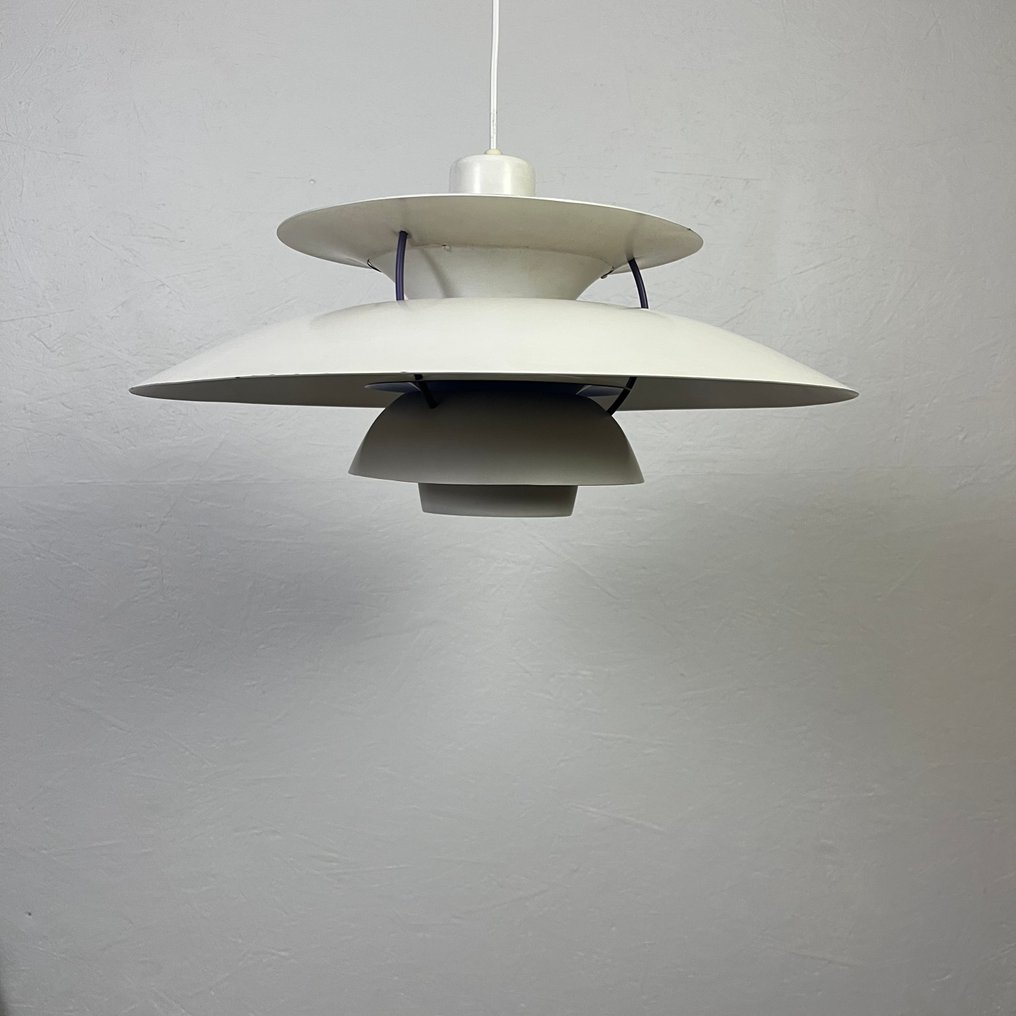 Louis Poulsen - Riippuva lamppu - PH5 - Metalli #1.0