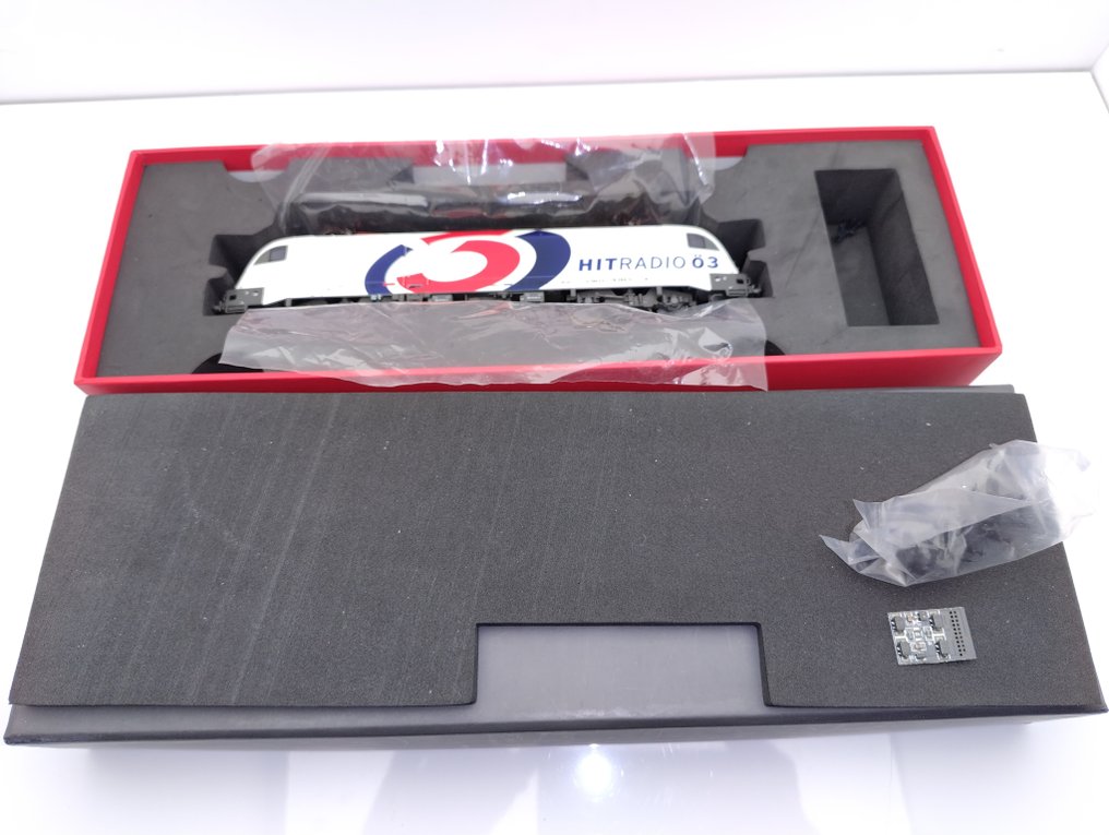 RailAd H0 Taurus ÖBB 1116 264-3 H0 - Villamos mozdony (1) - RailAd H0 Taurus ÖBB 1116 264-3 - ÖBB #4.3