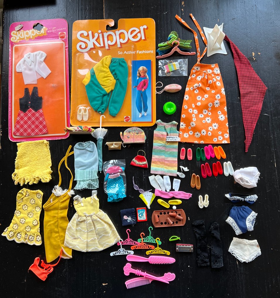 Mattel, Skipper - Statuetta - Skipper Barbiekleding en accessoires set - Tessuto, Plastica, Cartone #1.0