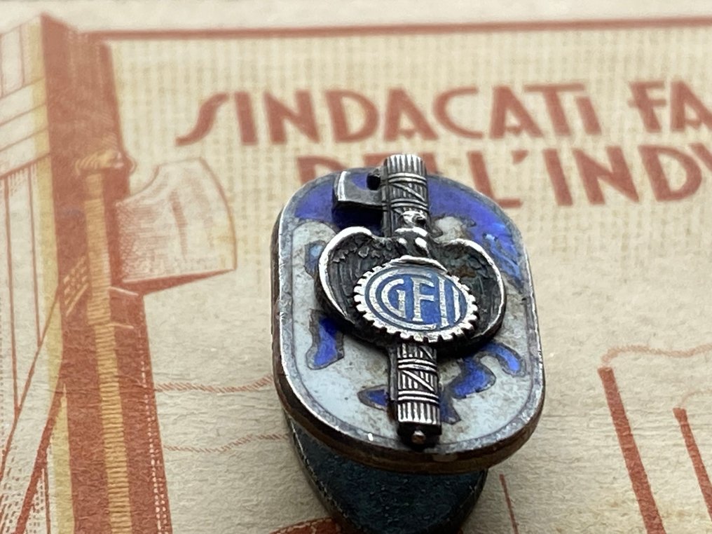 Ιταλία - Στρατιωτικό μετάλλιο - Τεσσέρα και Διακριτικό Εθνικής Συνομοσπονδίας Φασιστικών Συνδικάτων και Σκουτέτο Επιμελητηρίου - 1931 #3.2