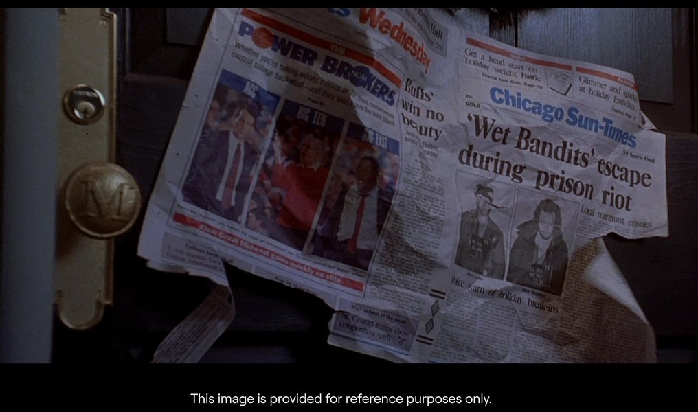 Home Alone 2 -  - 電影道具 芝加哥太阳时报头版以‘湿贼’为题——附COA #3.2