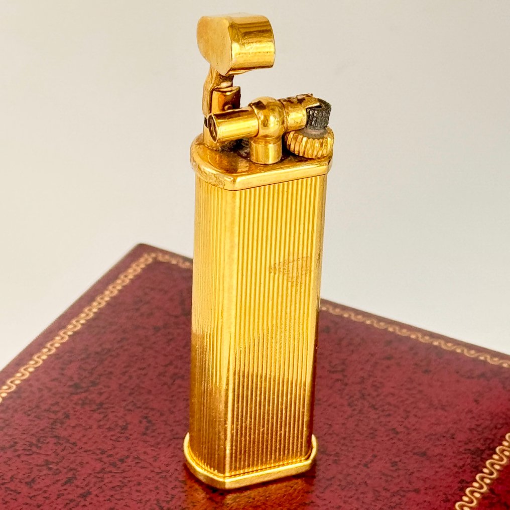 Dunhill - Unique “Fine Line” - Ei pohjahintaa - Taskusytytin - Kultasilattu #1.0