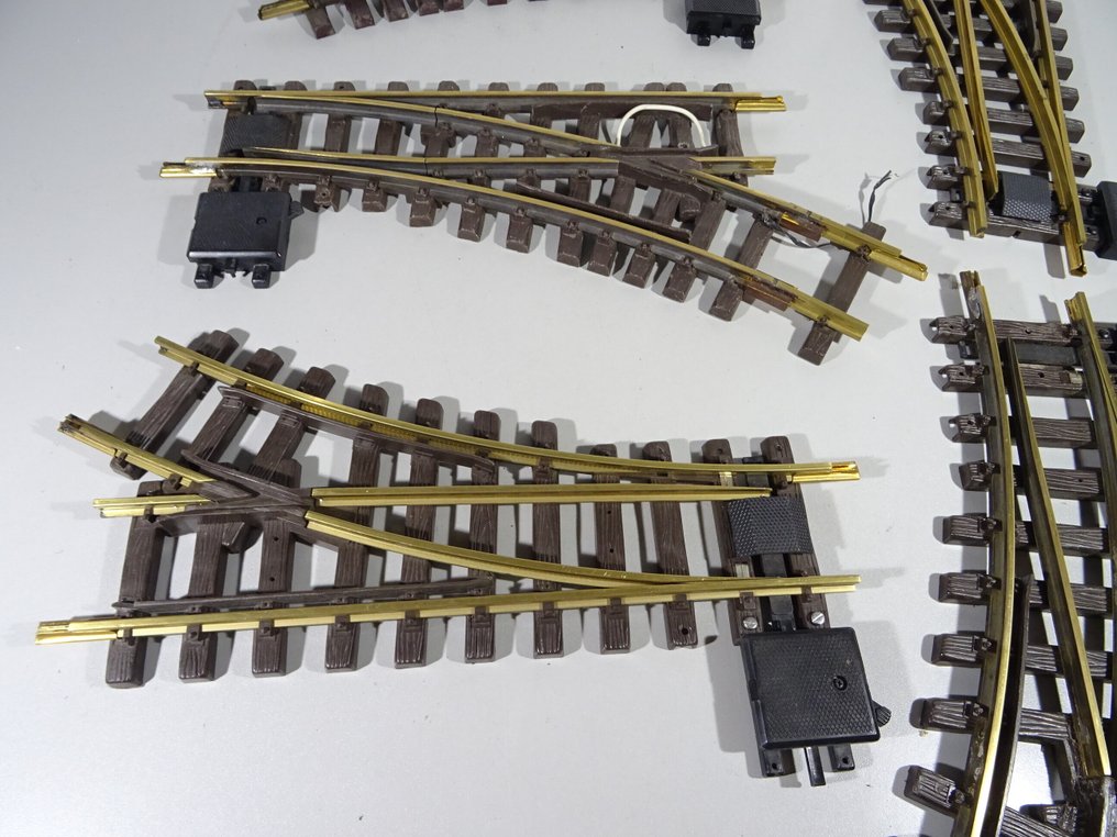 LGB G - Γραμμές τρένου μοντελισμού (5) - Πέντε διακόπτες χωρίς κίνηση. #2.1