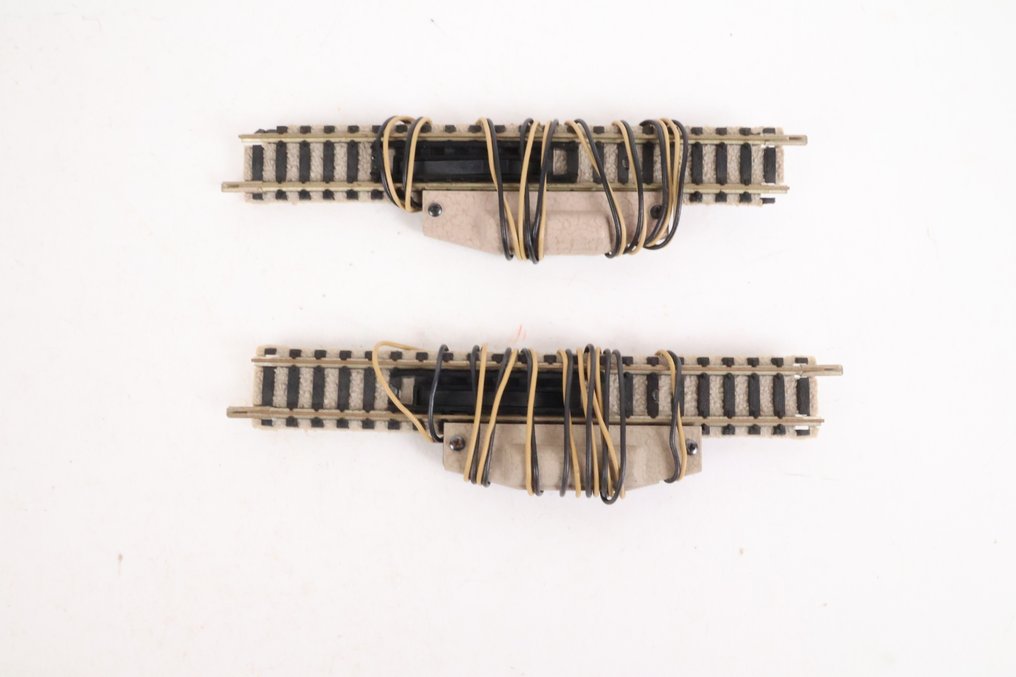 Fleischmann N - 9112 - Model train tracks (8) - uncoupling rails #3.2