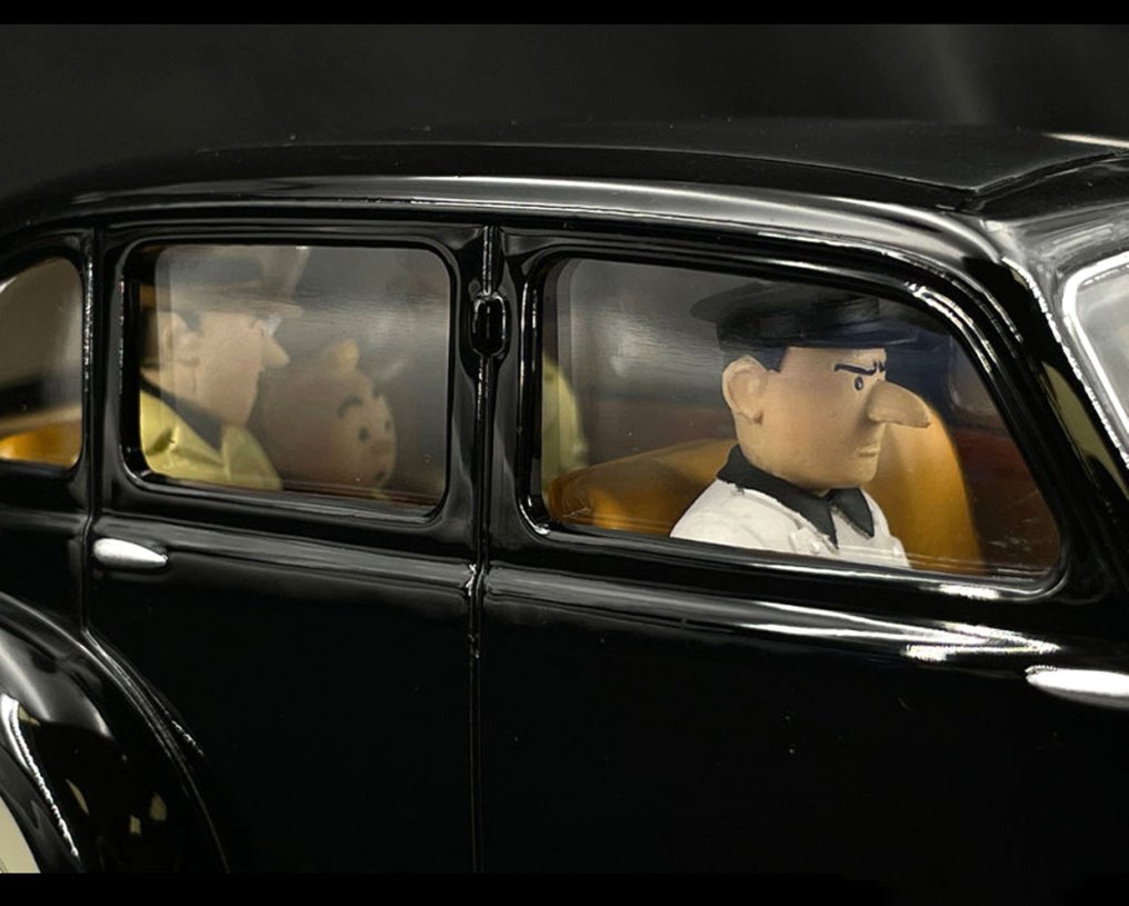 Moulinsart / Hachette - Tintin - Album : ''L'Ile Noire' version 1943 : La Humber Pullman de Wronzoff - 1:24 - (MINT / sealed) #2.1