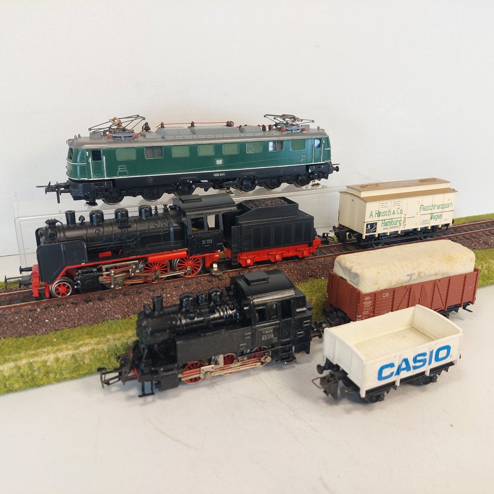 Trix Express, Trix International H0轨 - 电力机车 (6) - 3台机车和3辆货车 - DB #1.0