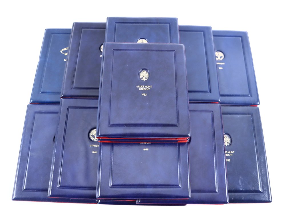 Nederland. 1982 / 1995 Proofsets (Zonder minimumprijs) #1.0