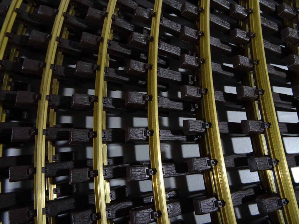 LGB G - 1000/1100 - Model train tracks (15) - 5 pieces of straight rail 300mm and 10 pieces of R1 30° curve. #3.2