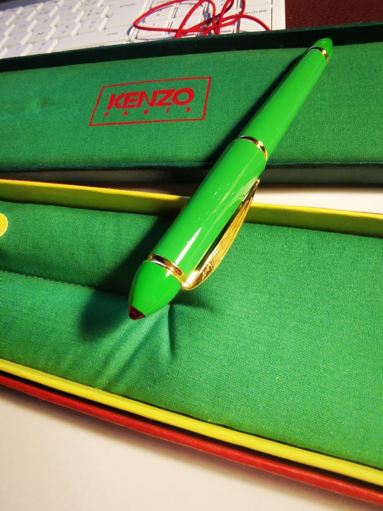 KENZO - Fyldepen #1.0