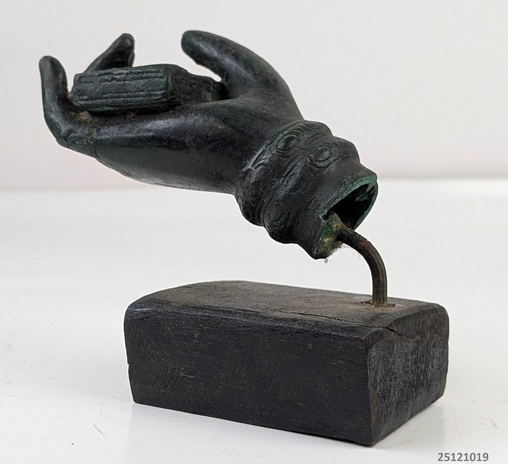 Levensecht beeld Hand van Boeddha met boek - 塑像 - 柬埔寨  (没有保留价) #1.0