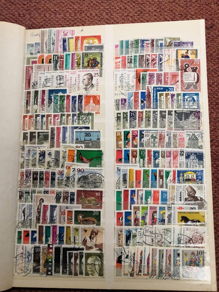 Berlim 1953/1990 - Totalmente carimbado, sem o número Michel 106-09. #1.0