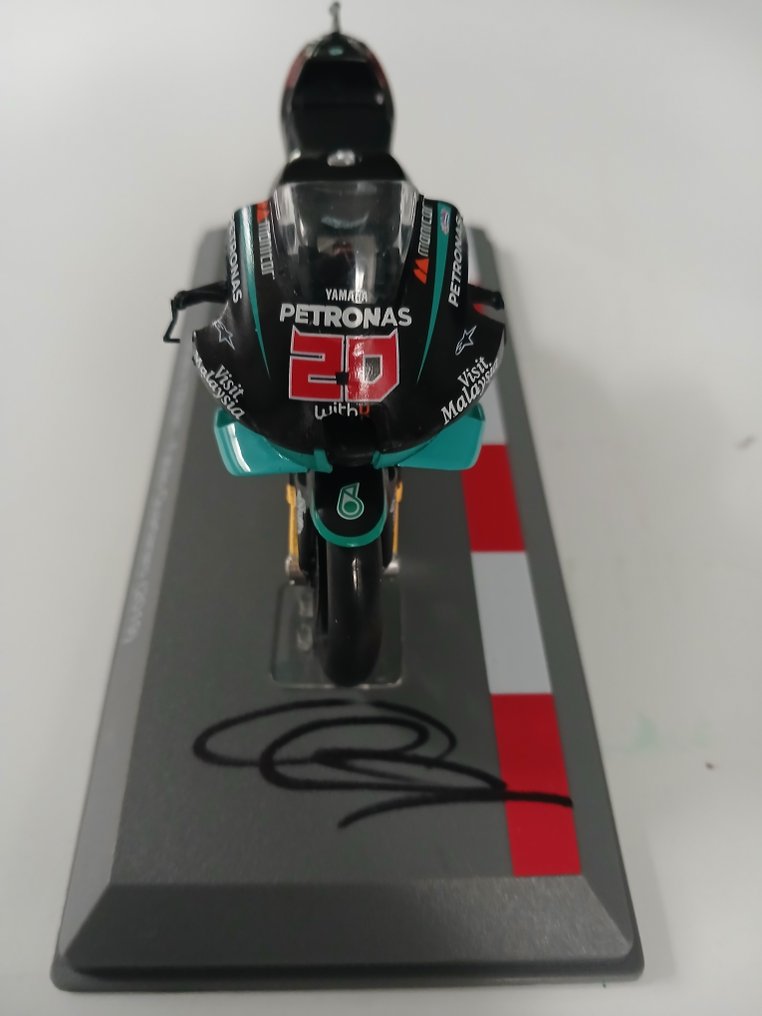 Yamaha Petronas - MotoGP - Fabio Quartararo - 2019 - Moto in scala 1/18 #1.0