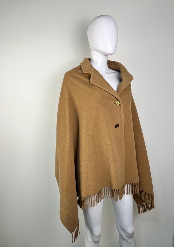 Moschino - 100% Pure Wool - Capa #2.1