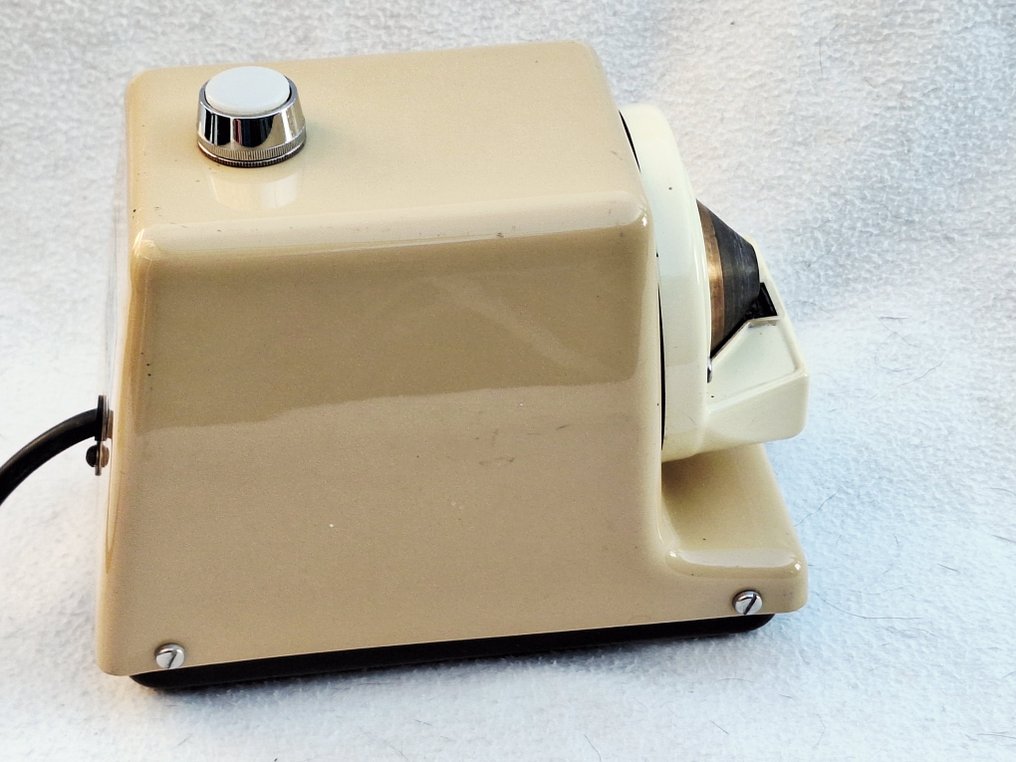 Ipari berendezések - Csiszológép szemüveglencsékhez / lencsékhez - Franciaország - Briot #3.2