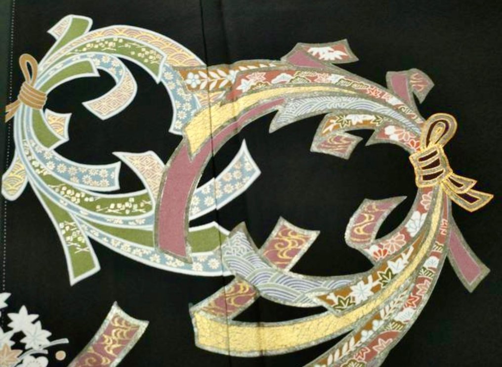 Επίσημο Μαύρο Κιμονό με Πέντε Οικογενειακά Σήματα – Κιμονό με κομψά κεντημένα τελειώματα - Μετάξι - Ιαπωνία - 20th century #3.2