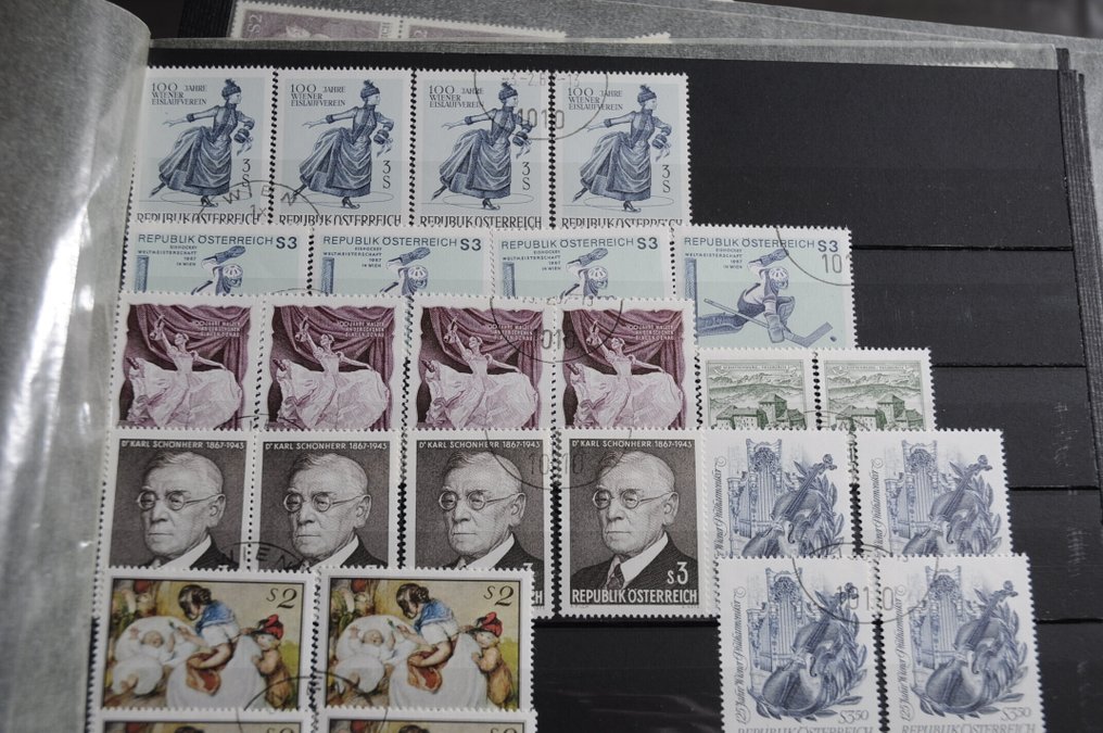 Austria  - Large collection including, among others, many Postfris, blocks of 4, quantities, series, and much #4.3