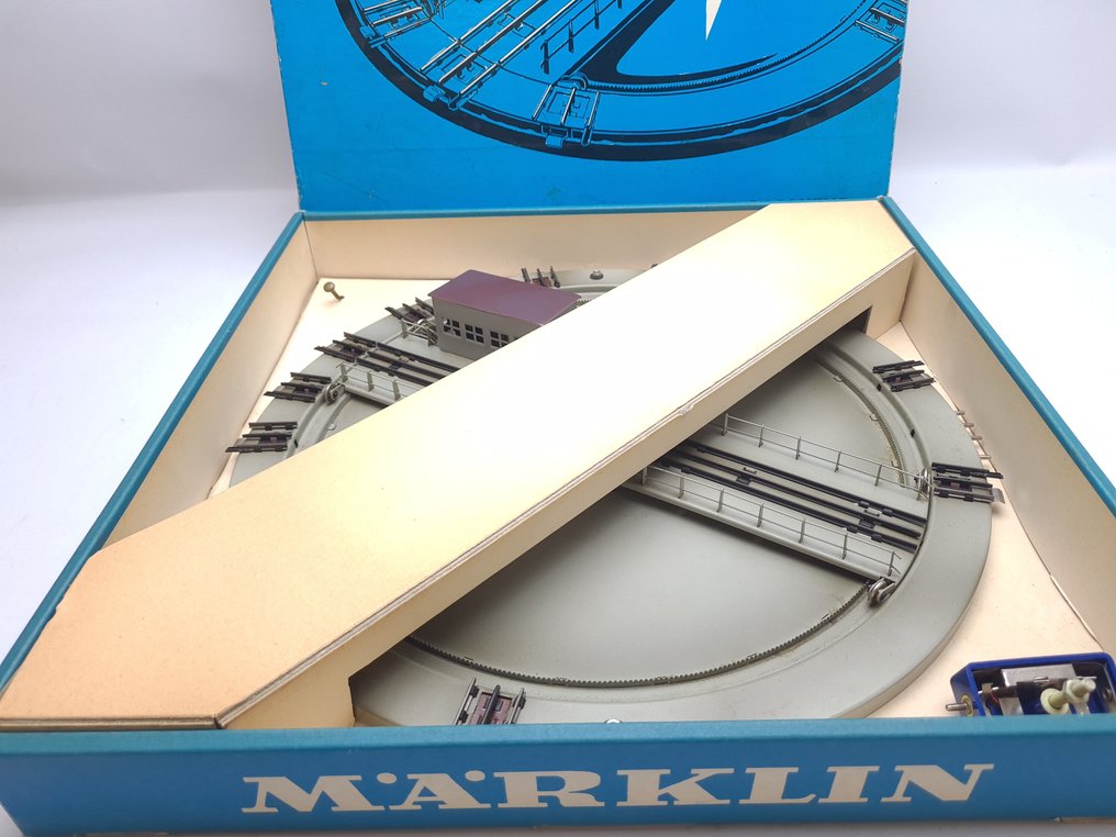 Märklin H0 - 7186 - Model train attachment (1) - Complete turntable with control #2.1