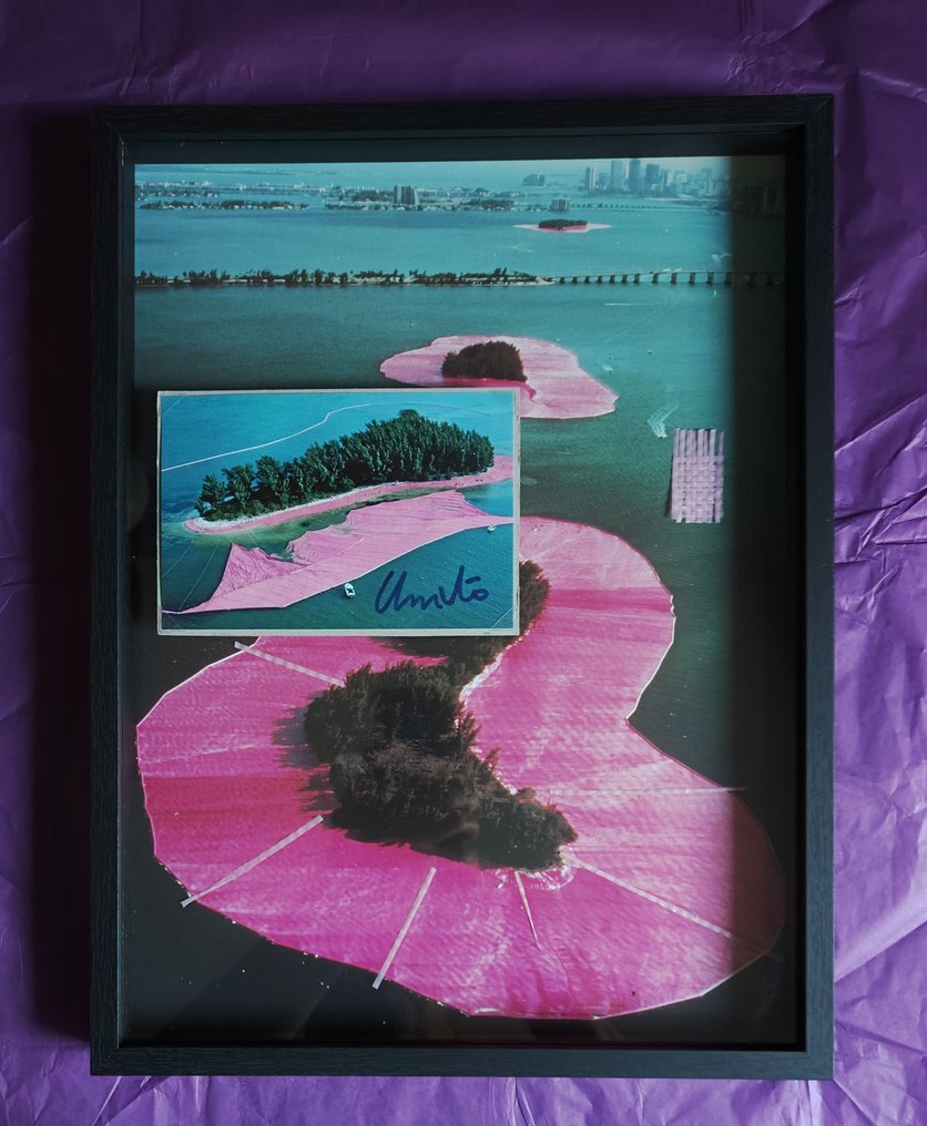 Christo & Jeanne-Claude (1935-2020) - Surrounded Islands, handsigned by Christo with original fabric #1.0