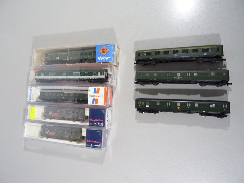 Fleischmann, Roco, Electrotren N - Set di treni (8) - Auto per 8 persone #2.1