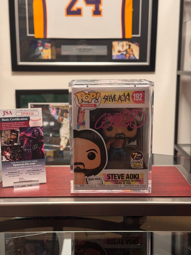 STEVE AOKI - Figurine, Signed Funko Pop! Rocks #192 – JSA- - Beperkte en genummerde oplage #1.0