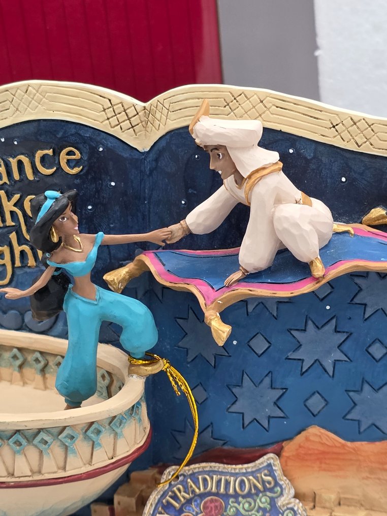 Enesco/Disney - Figurine - La romance prend son envol - Resin #4.3