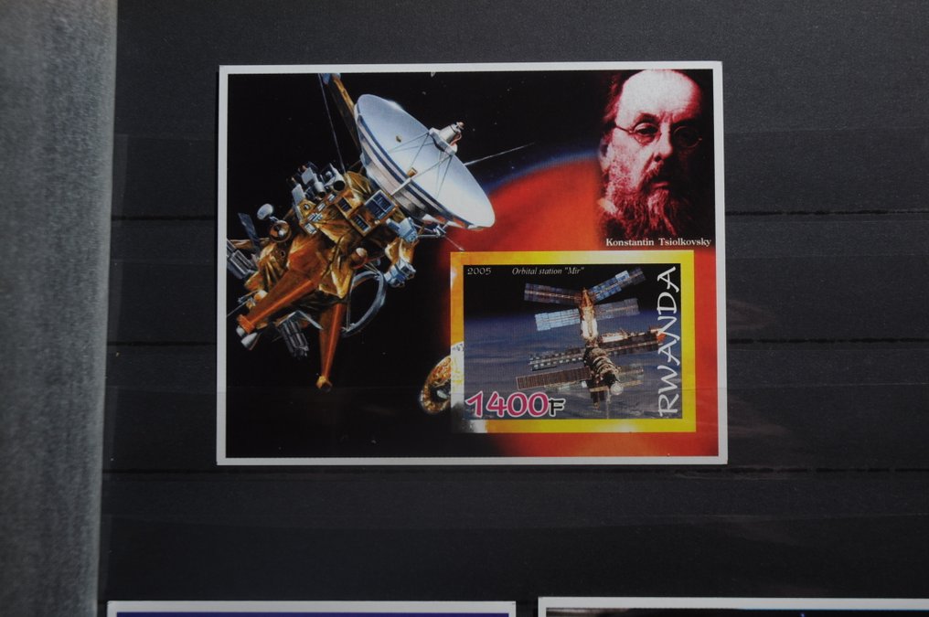 Rwanda - Mint collection of untouched blocks and sheets from 2005/2012 in a stockbook. #2.1