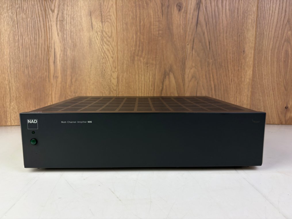 NAD - 906 - Mehrkanal-Verstärker Festkörper-Verstärker-Endstufe #1.0