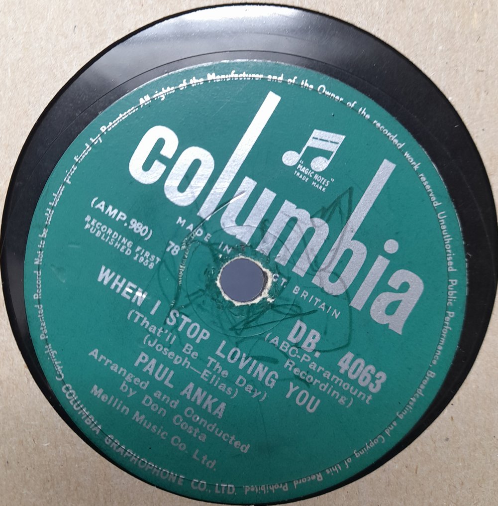 Elvis Presley, Paul Anka, Bing Crosby - 17 x Early Rock ’n’ Roll & Crooner Favourites - 78 RPM shellac record - 1930 #4.3