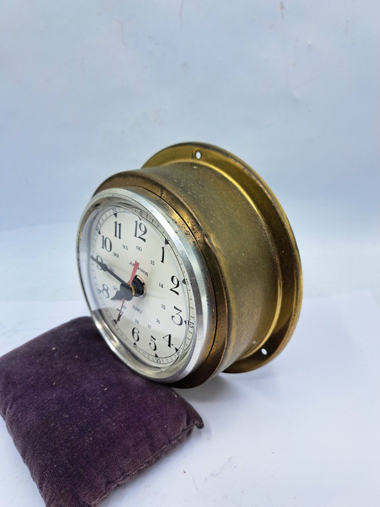 Merenkulun esineet - Junghans - Messinki- Scheepsklok #2.1