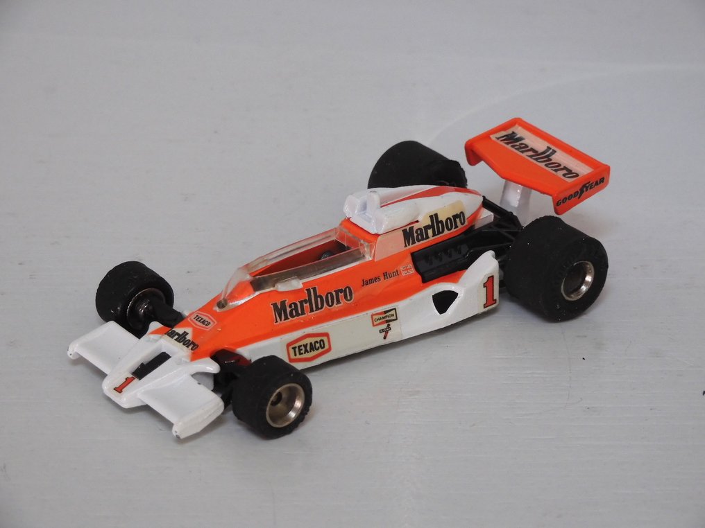 Technika 43 nr.4 en TSM Model 144333 1:43 - Modelracerbil (2) #2.1
