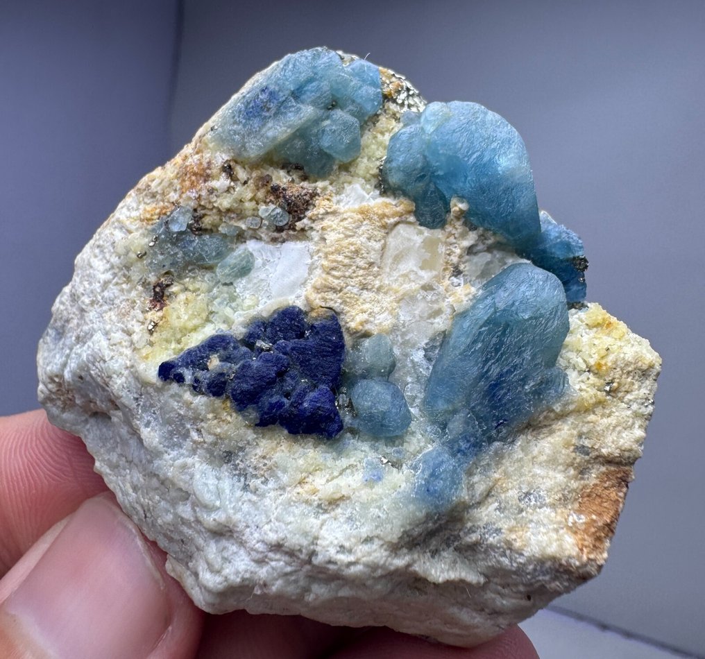 Afghanite Crystal cluster - Height: 53 mm - Width: 46 mm- 132 g - (1) #3.2