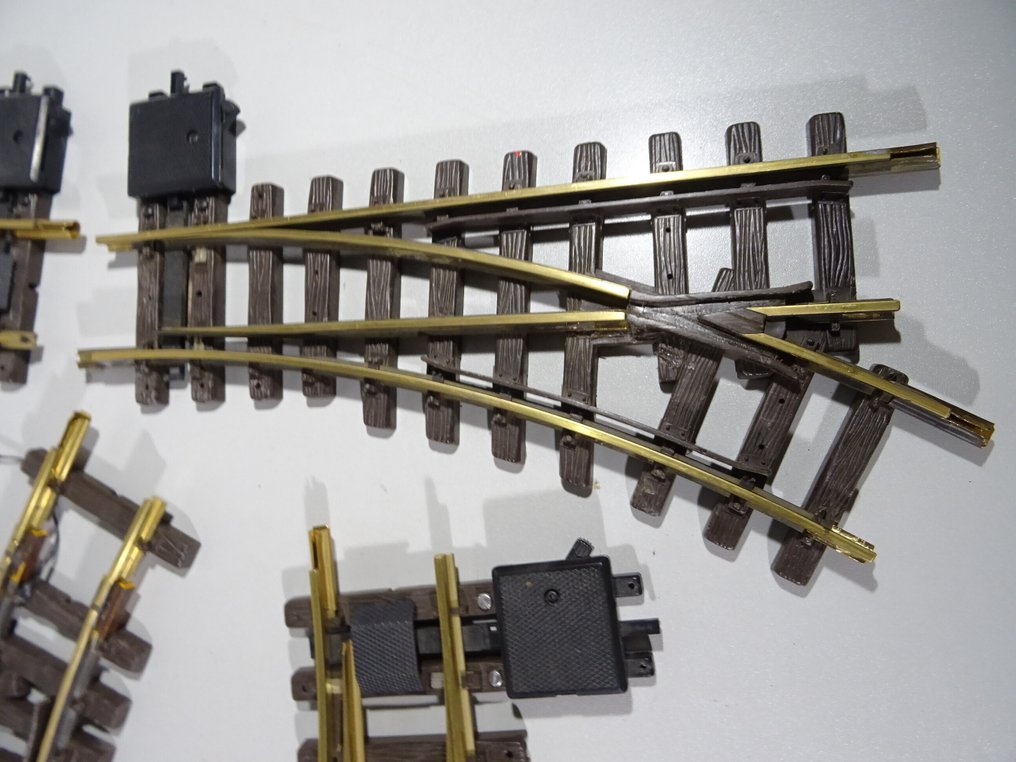 LGB G - Γραμμές τρένου μοντελισμού (5) - Πέντε διακόπτες χωρίς κίνηση. #1.0