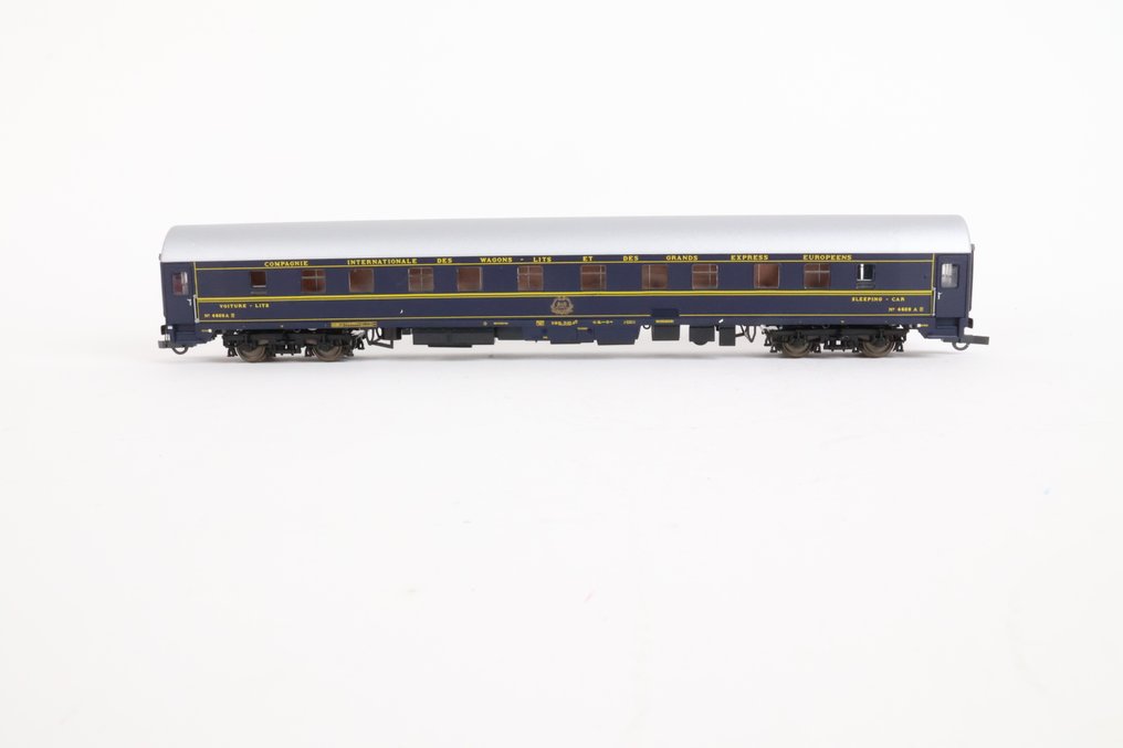 Roco H0 - 44050 - Set di carrozze passeggeri di modellini di treni (1) - Set di 3 vagoni letto Wagon Lits in scala 1:87 - CIWL, NMBS #4.3