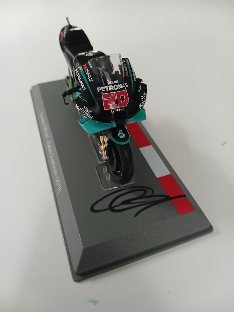 Yamaha Petronas - MotoGP - Fabio Quartararo - 2019 - Moto in scala 1/18 #4.3