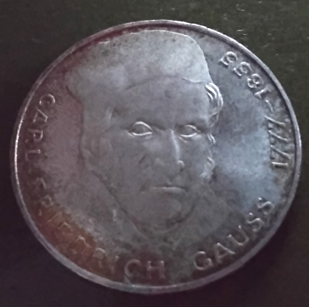 比利时、德国、比利时刚果、刚果、拉脱维亚, 世界. It is issued 13 coins and 1 Britannia medal 'Our 1888; three coins: C.F.Gauss coin (1977, .625), Portugal coin (1947, .65) and DeutscheReichsmark (沒有保留價) #4.3