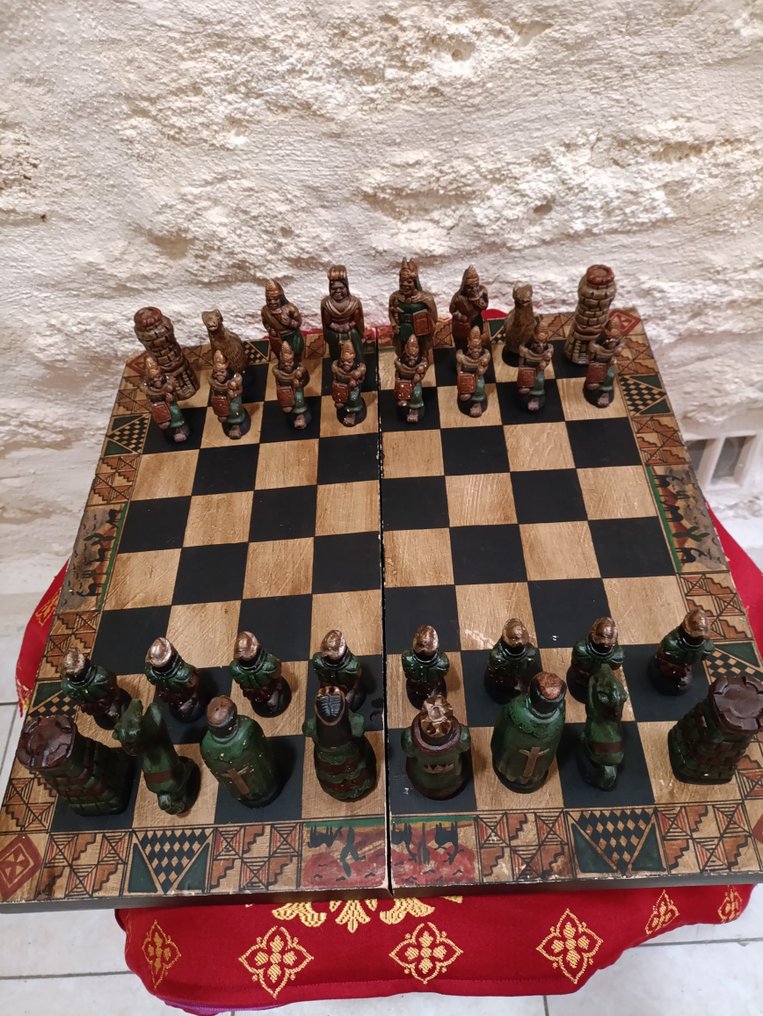 Chess set - Ceramic pieces and wooden tray #1.0