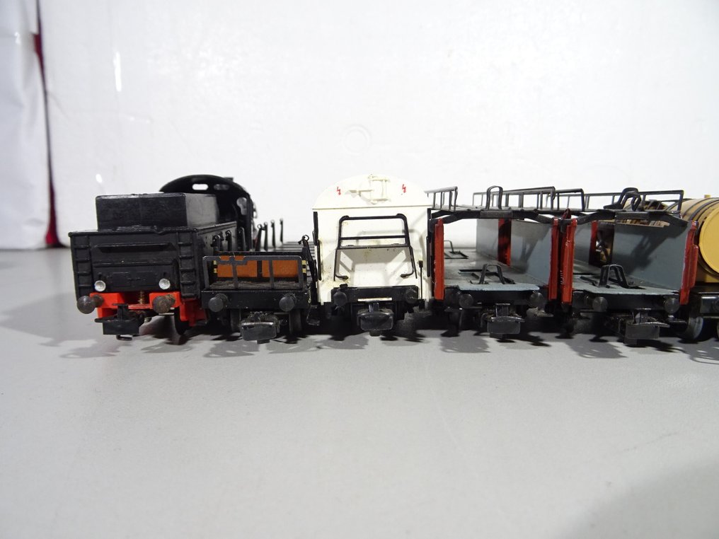 Märklin, Fleischmann H0 - 3003 - 連煤水車的蒸汽火車 (11) - 货运列车蒸汽机车BR 38配备10辆货车 - DB #4.3