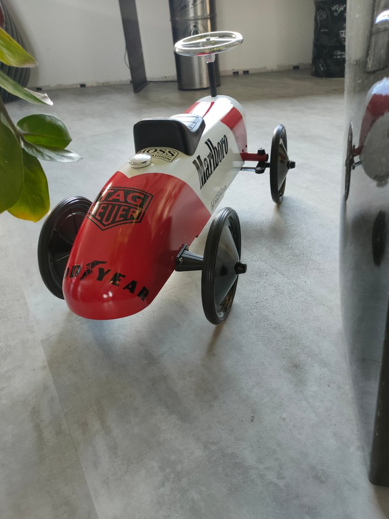 Unique F1 Senna Car - CUSTOMISATION ATELIER 28 - Voiture ART - 2025 #4.3