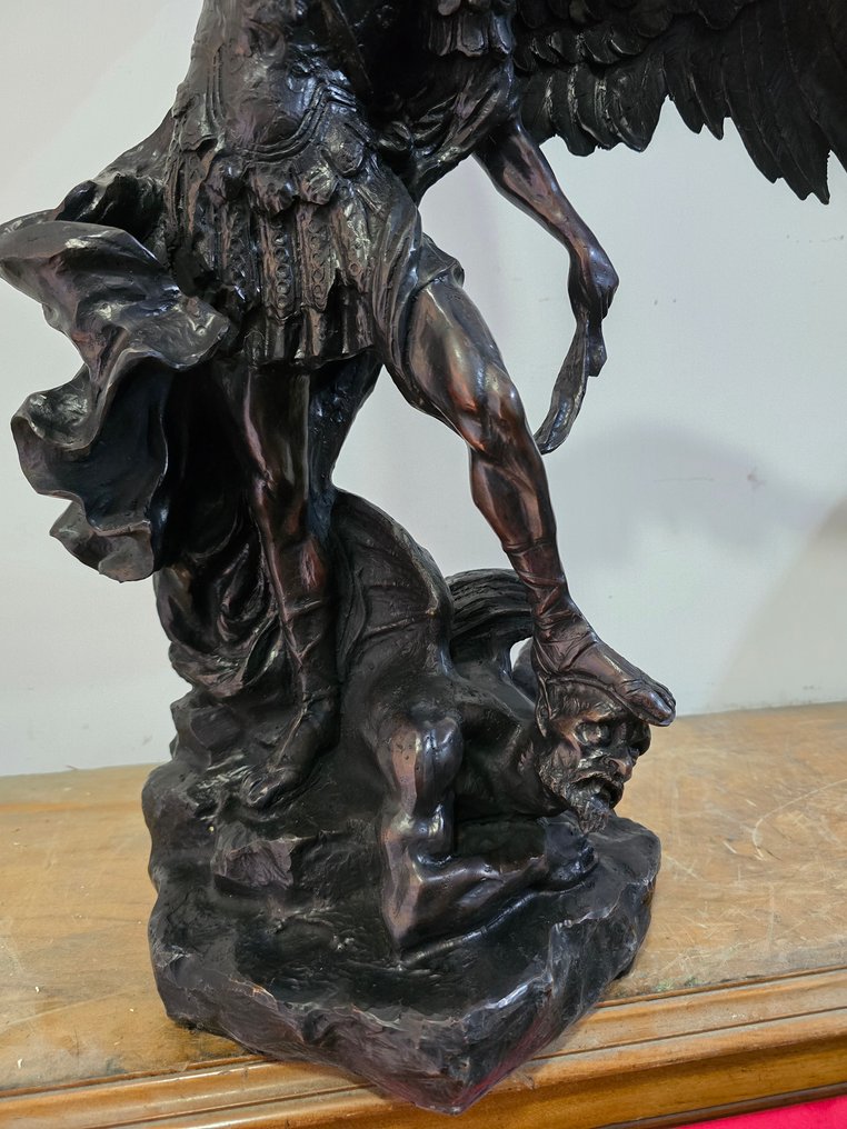 Skulptur, San Michele Arcangelo - 75 cm - Patineret bronze #4.3