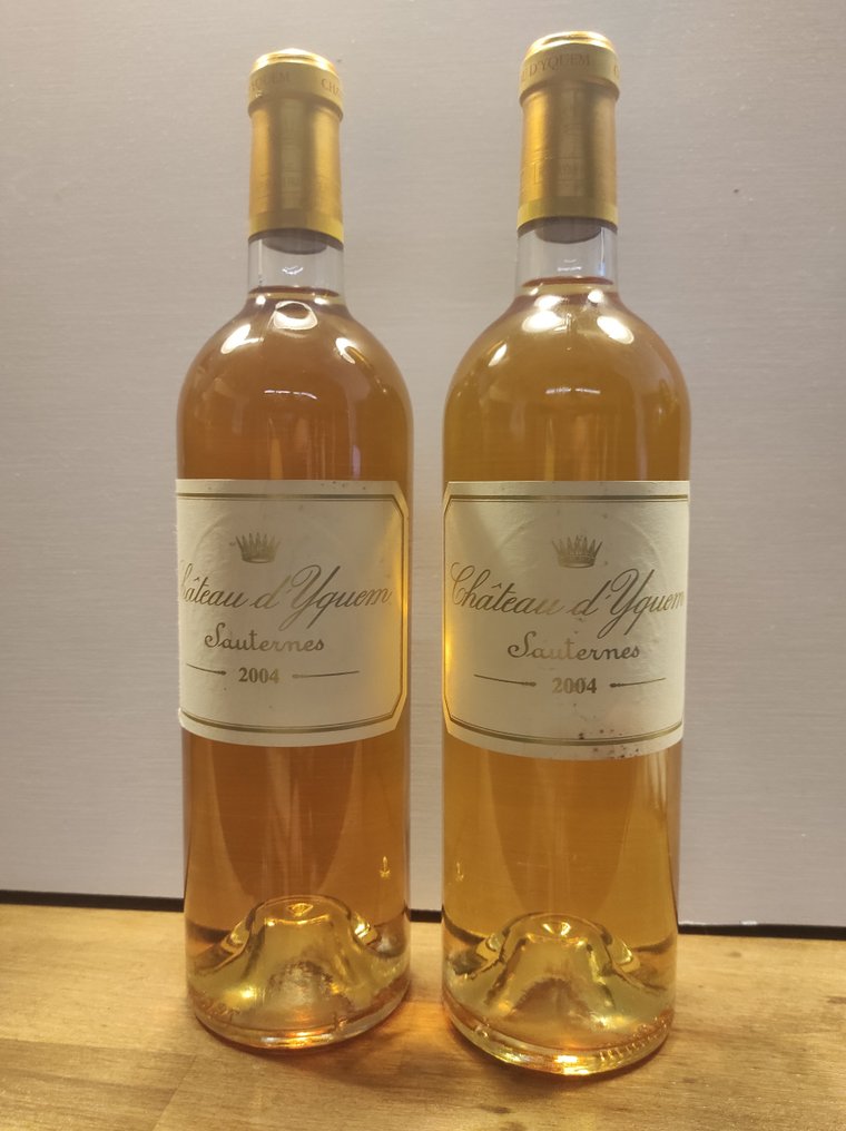 2004 Château d'Yquem - Sauternes 1er Cru Supérieur - 2 Pullot (0.7 L) #1.0