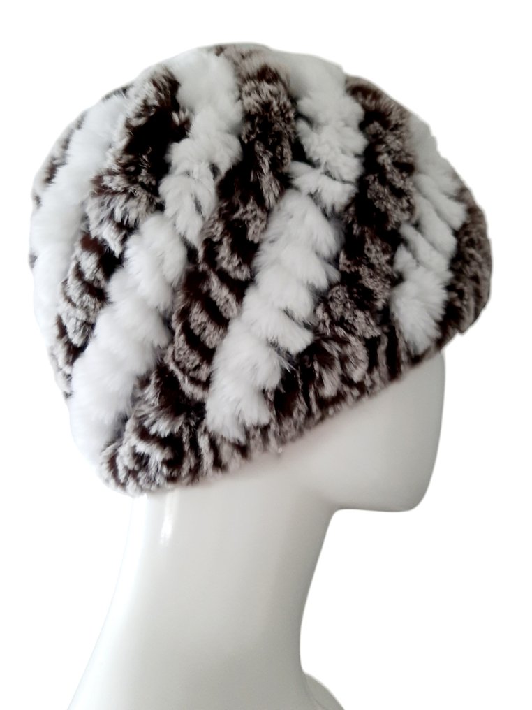 Artisan Furrier - Beanie (1) - Rex Chinchilla #3.2