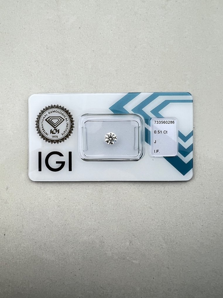 沒有保留價 - 1 pcs 鑽石 (天然) - 0.51 ct - 圓形 - J(極微黃、從正面看是亮白色) - IF - 國際寶石學院(International Gemological Institute (IGI)) #1.0