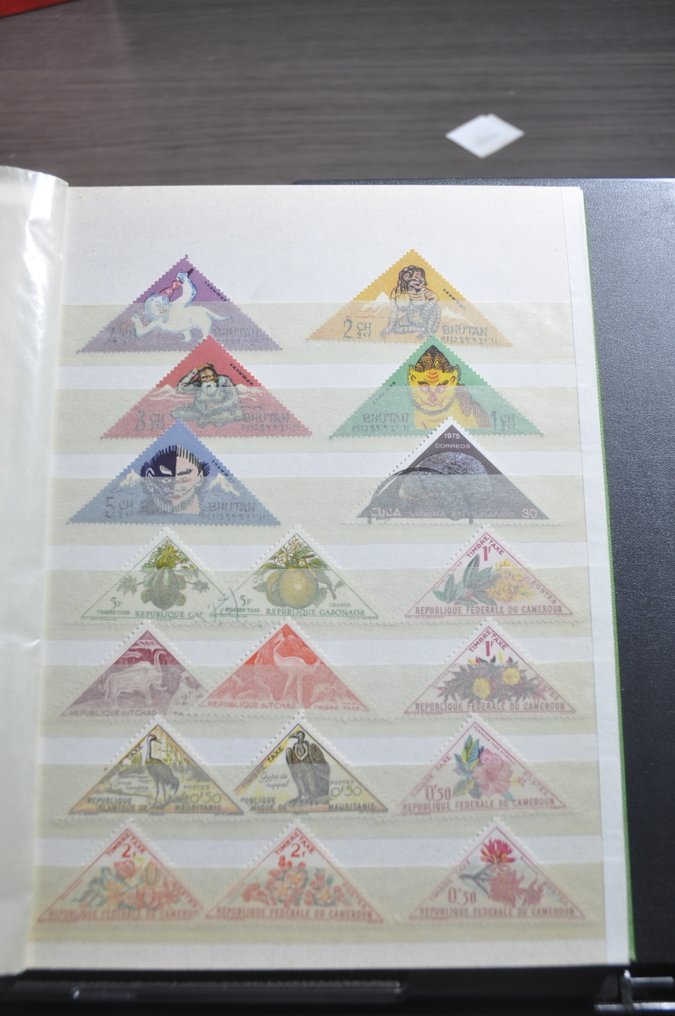 World  - Search party with various countries in stock books and an album (181 photos). #3.2