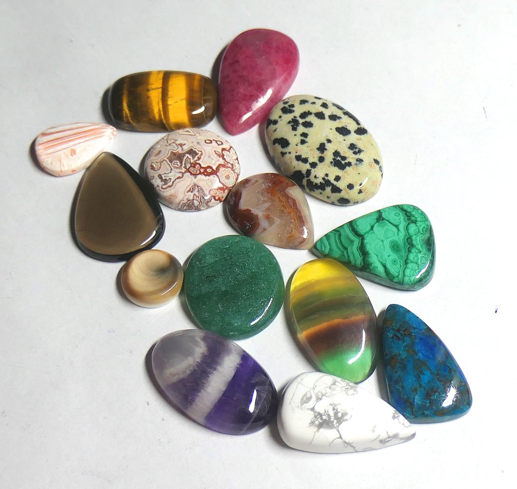 100%天然的精彩宝石坠 弧面形- 49.83 g - (14) #3.2