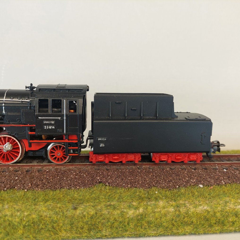 Märklin H0 - DA 800 - 連煤水車的蒸汽火車 (1) - BR 23 014 - DA 800 - DB #2.1