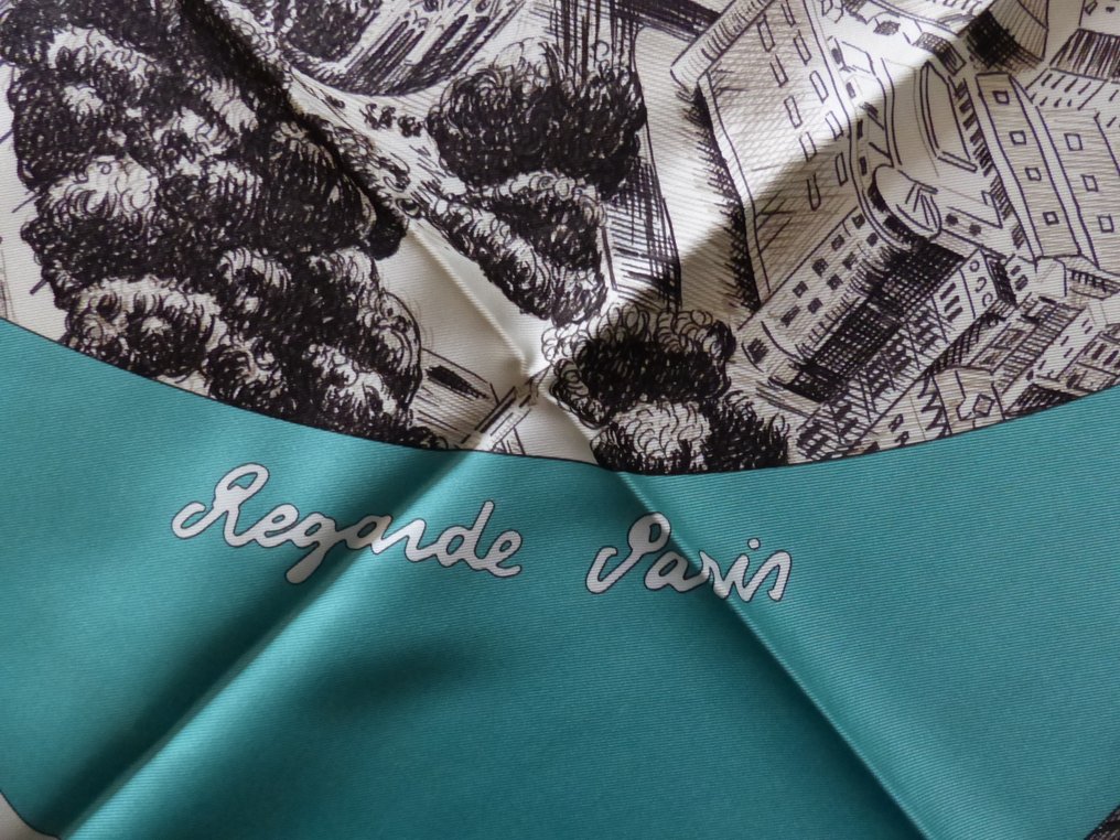 Hermès - Regarde Paris - Foulard #2.1