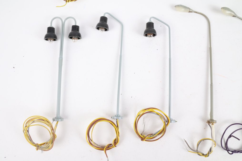 Beli/ andere merken 1 - Oświetlenie modelu kolejowego (14) - Latarnie z mosiężną podstawą. #3.2