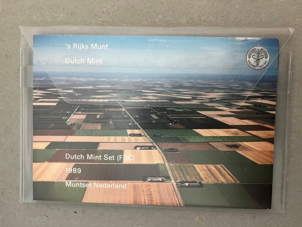 Hollandia. Mint set 1976 t/m 1980 en 1982/2001 15 BU + 3 Proof jaarsets  (Nincs minimálár) #3.2