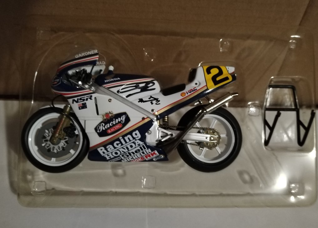 honda - MotoGP - Wayne Gardner - 比例1/12的模型摩托车 #4.3