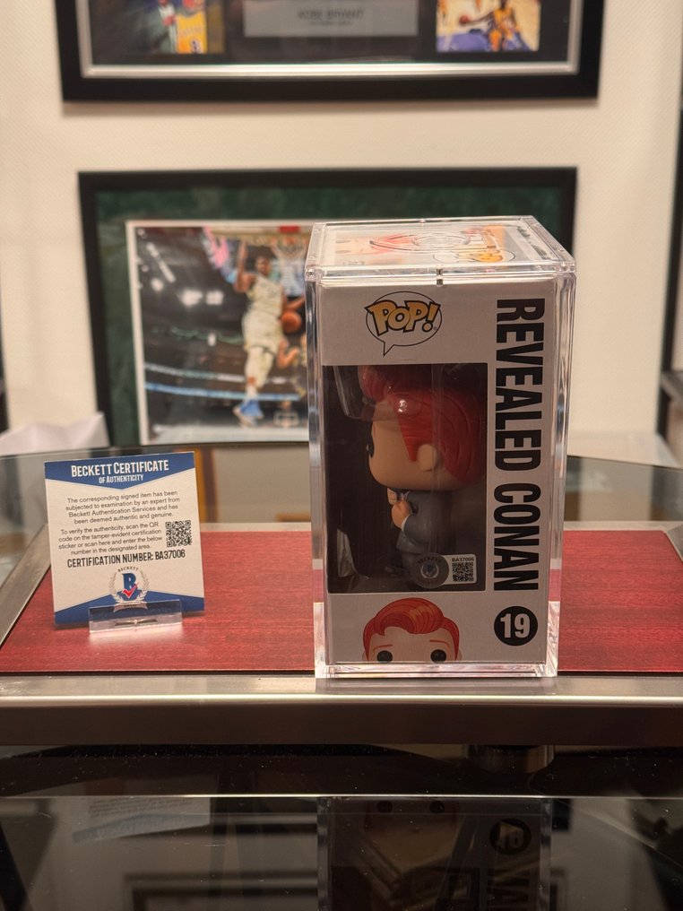 Conan O‘Brien - Signed Funko Pop (#19) – Beckett COA - Funko #3.2